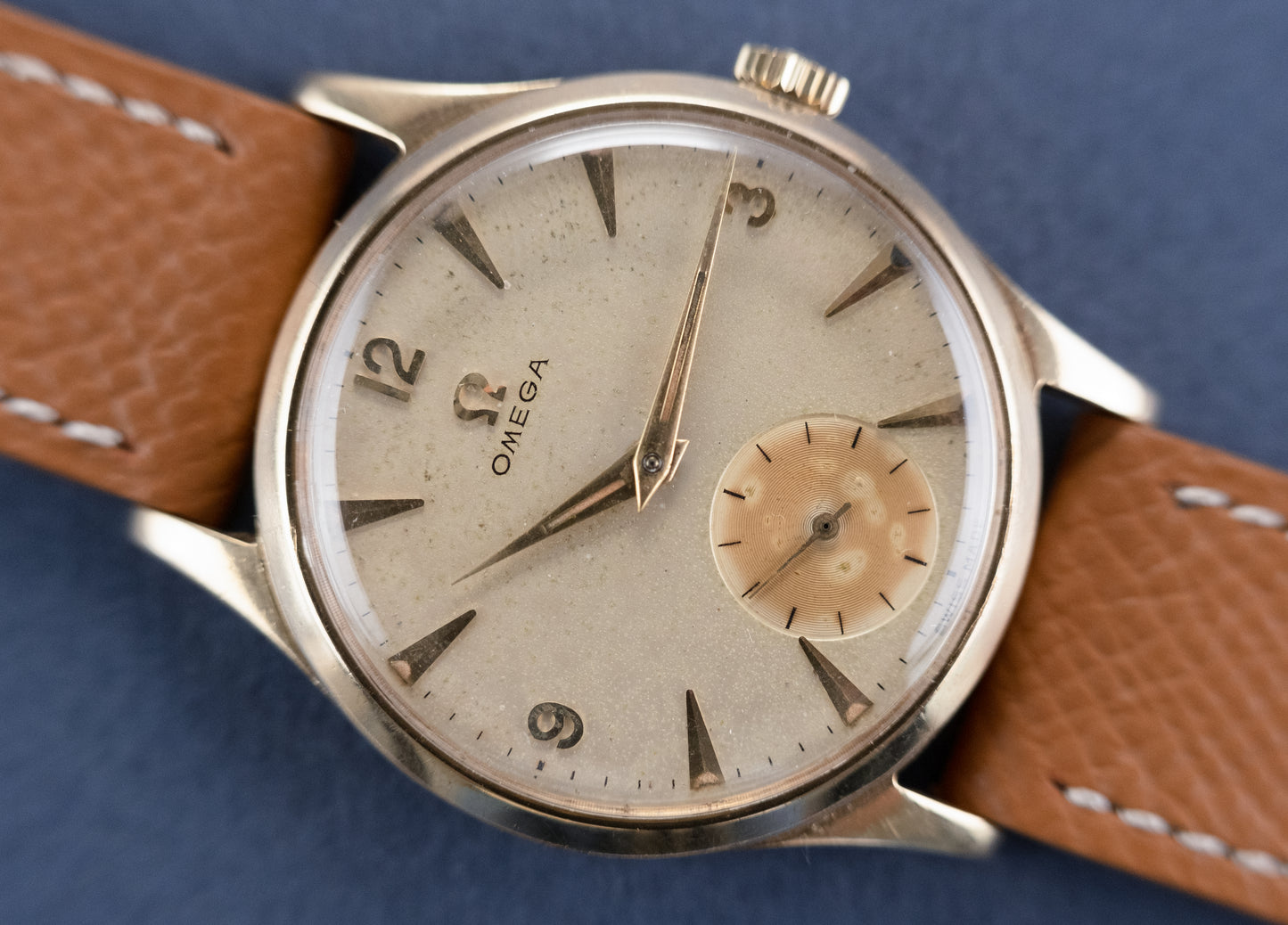OMEGA Gold Sub Second Cal. 266 (1952)