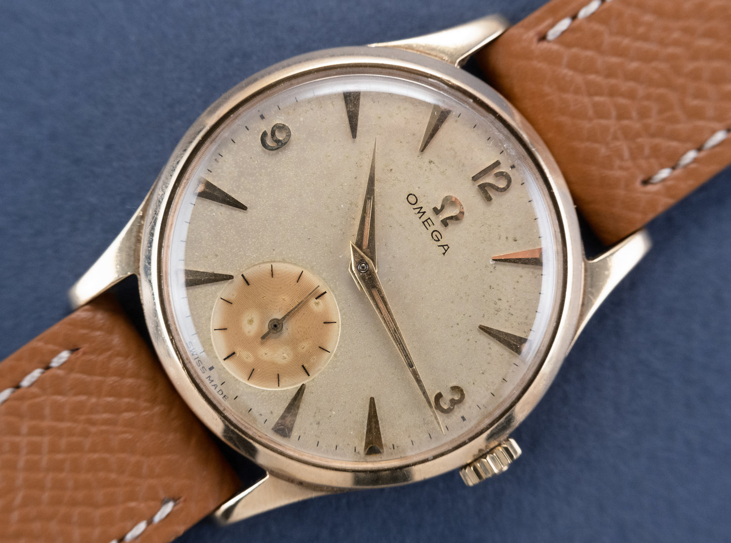 OMEGA Gold Sub Second Cal. 266 (1952)