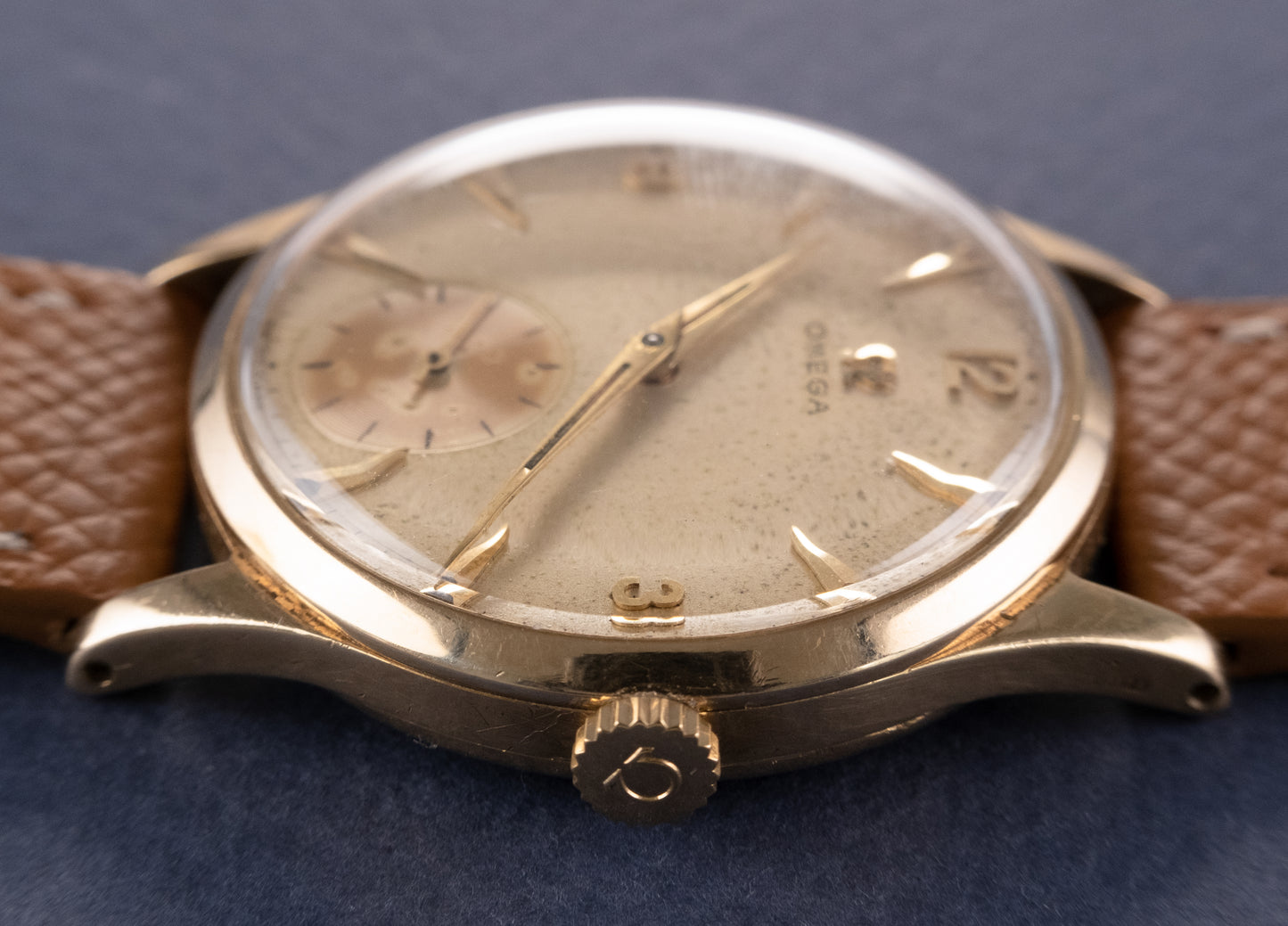 OMEGA Gold Sub Second Cal. 266 (1952)