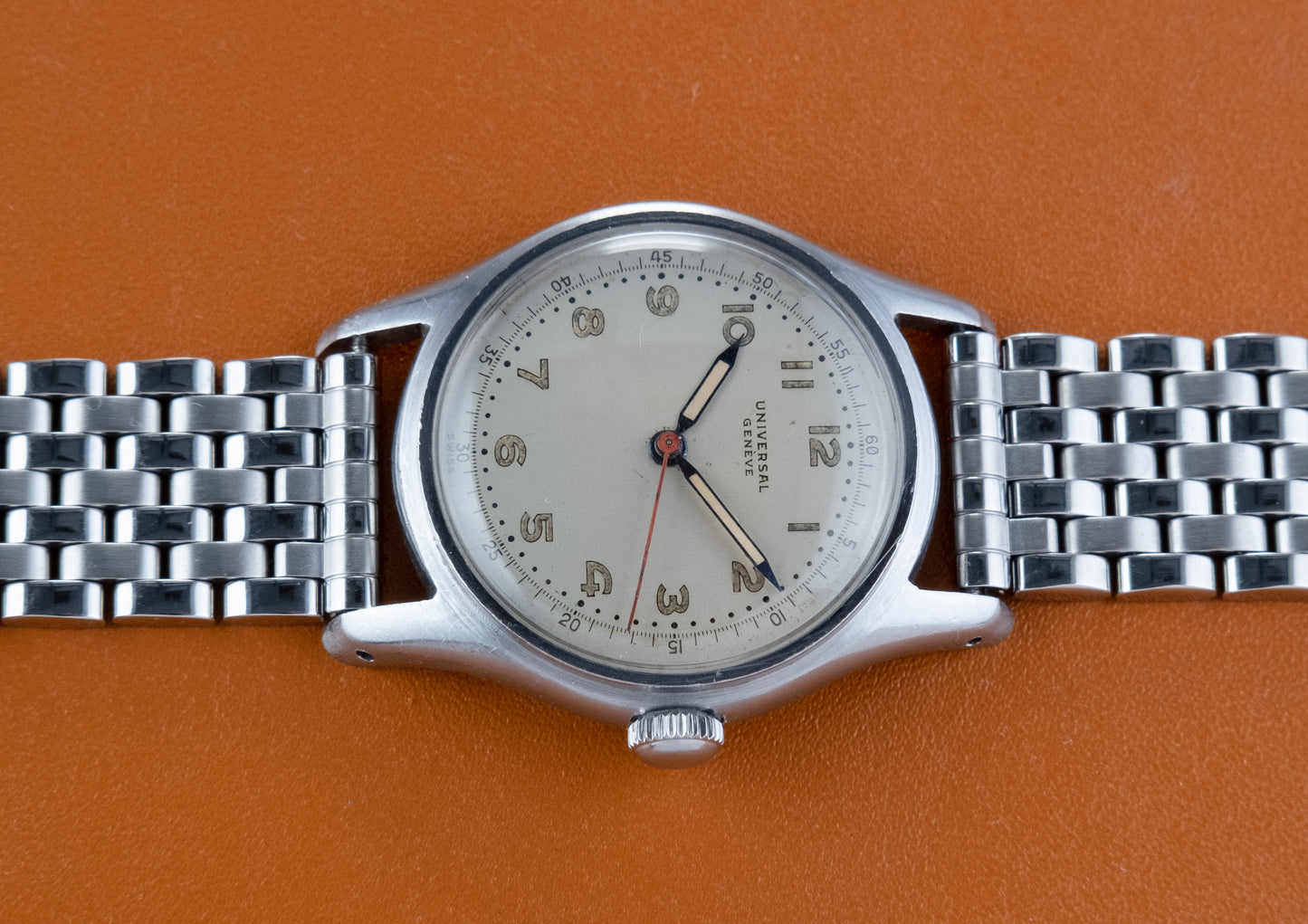 UNIVERSAL GENEVE Arabic Numerals Ref 20724 (1944)