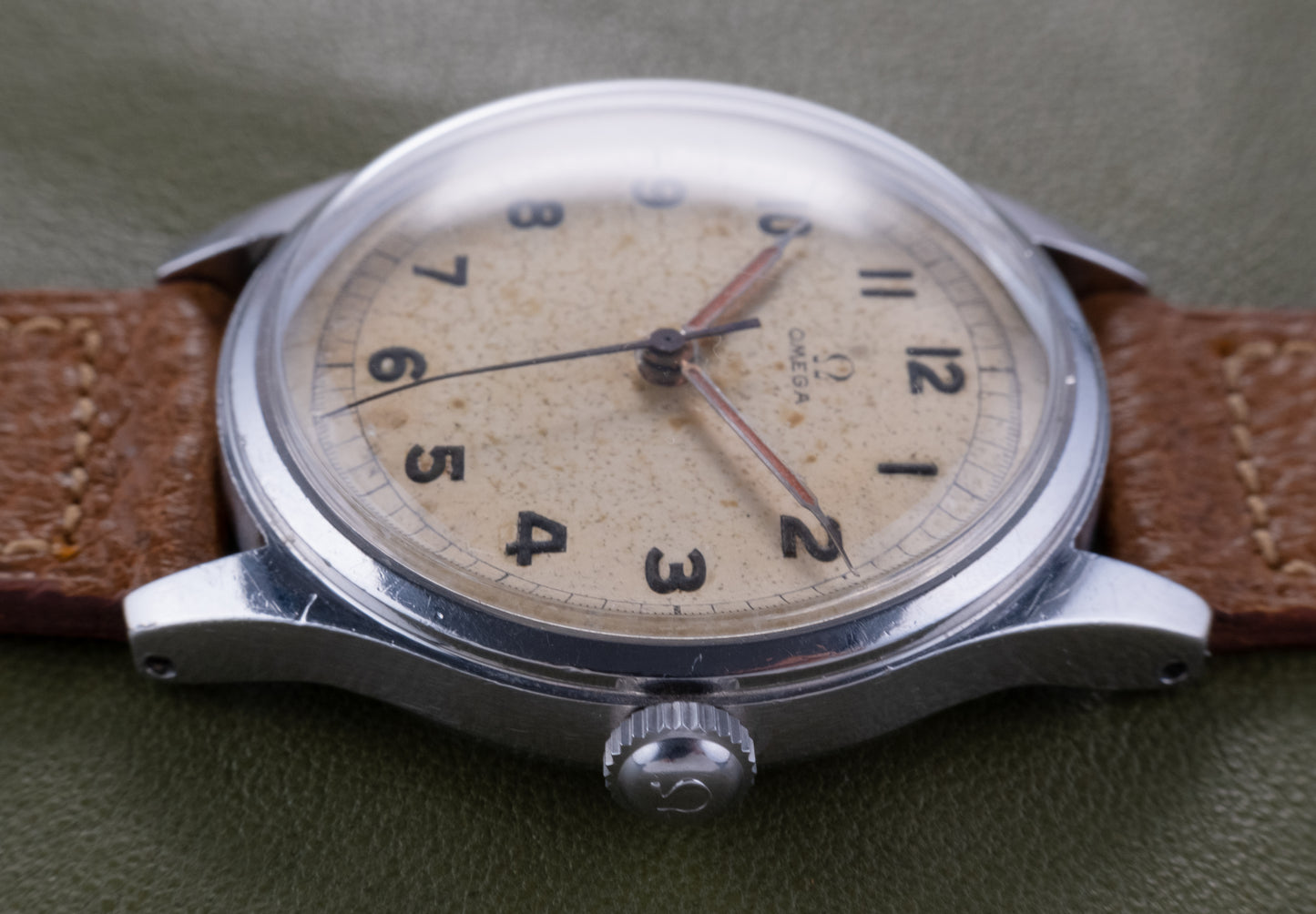 OMEGA Ref. 2384-4 Calibre 30.T2 SC (1945)
