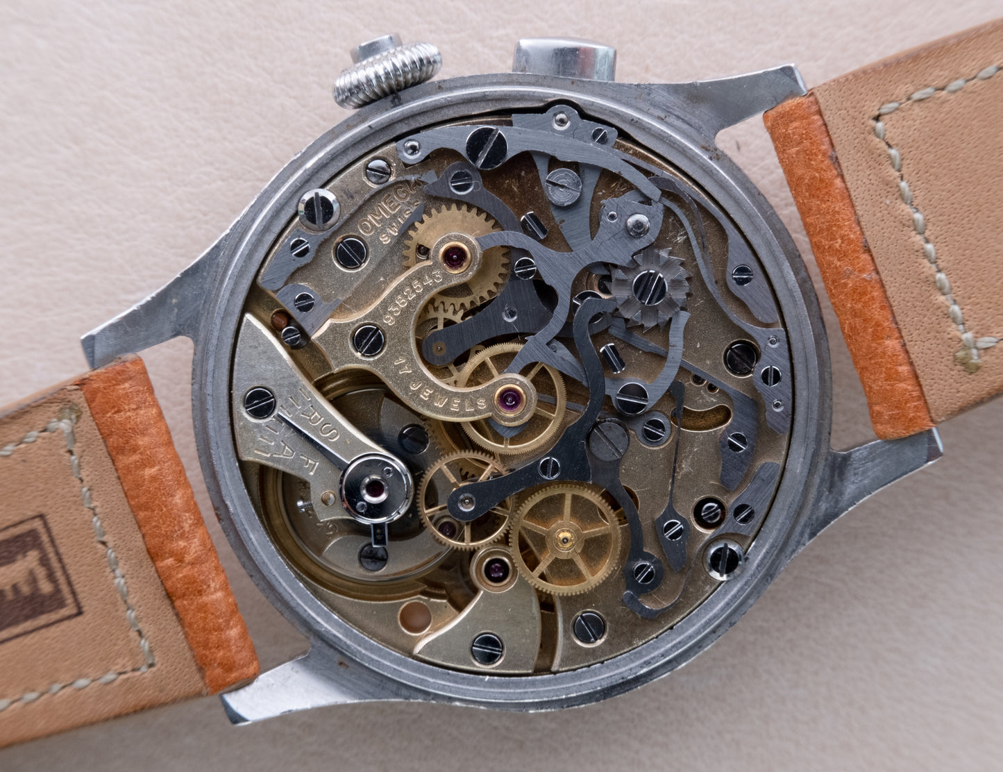 OMEGA Cal. 33.3 Monopusher Chronograph (1940)
