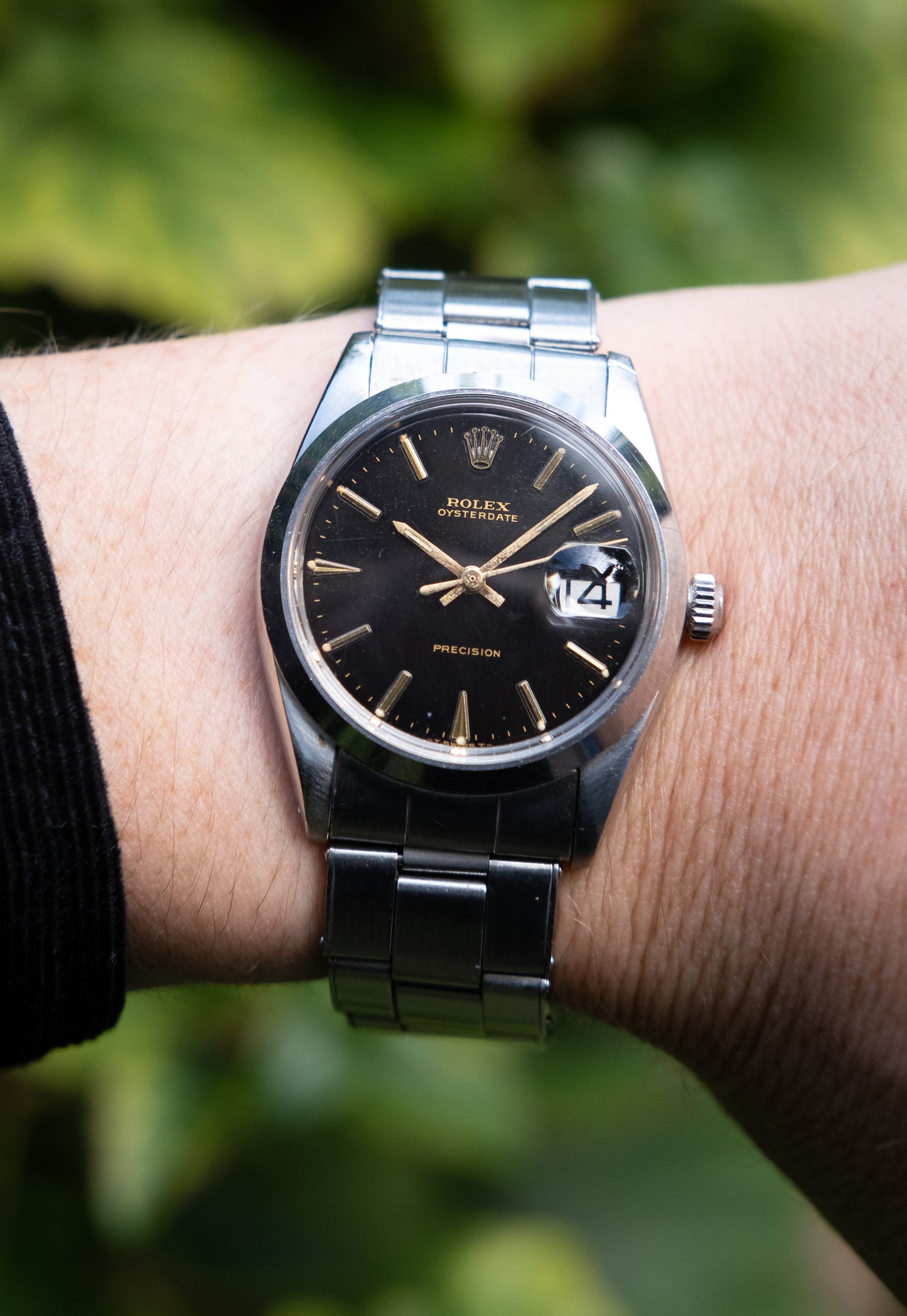 ROLEX Oysterdate Precision Black Gilt Dial Ref. 6694 (1966)