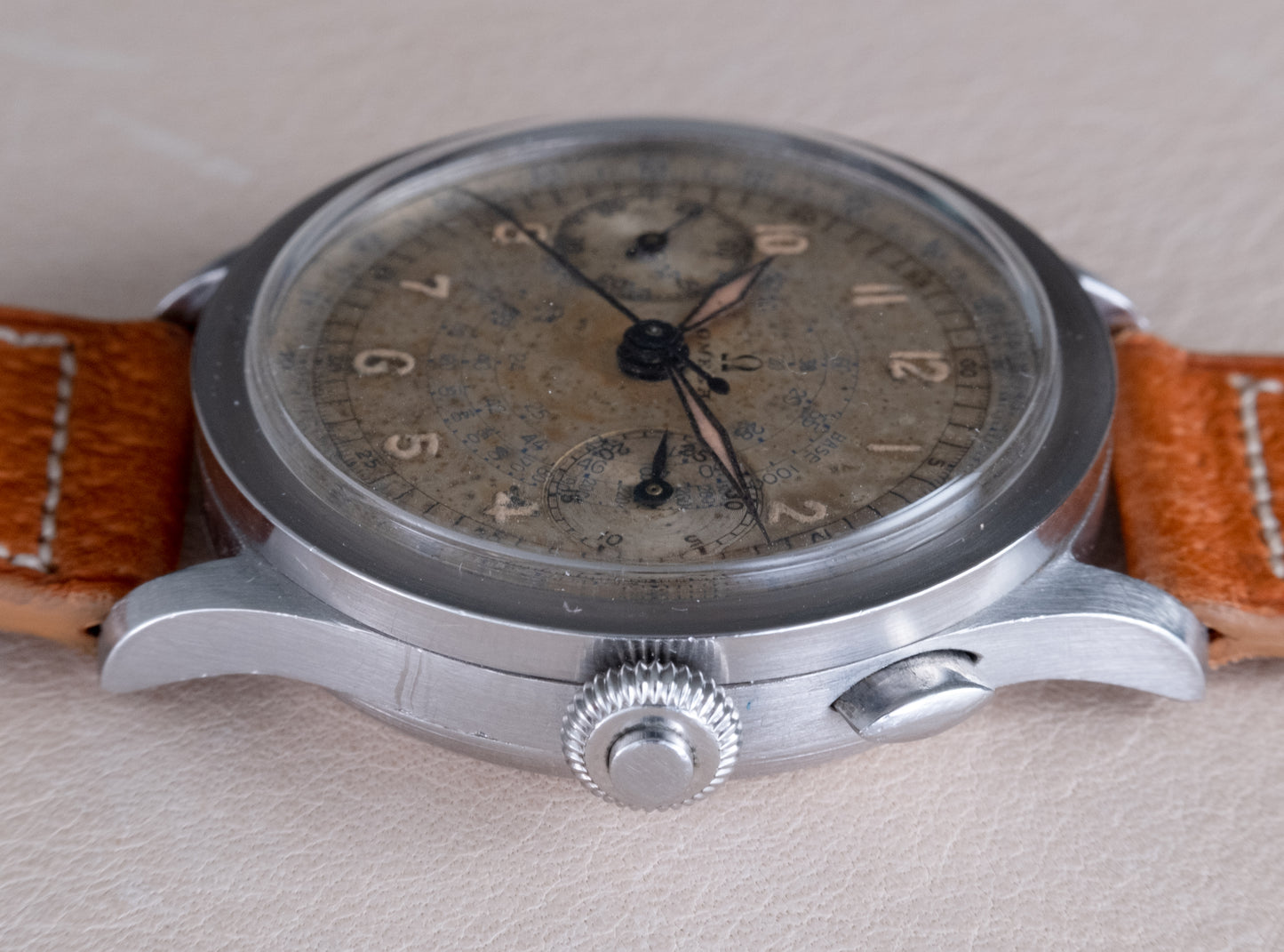 OMEGA Cal. 33.3 Monopusher Chronograph (1940)