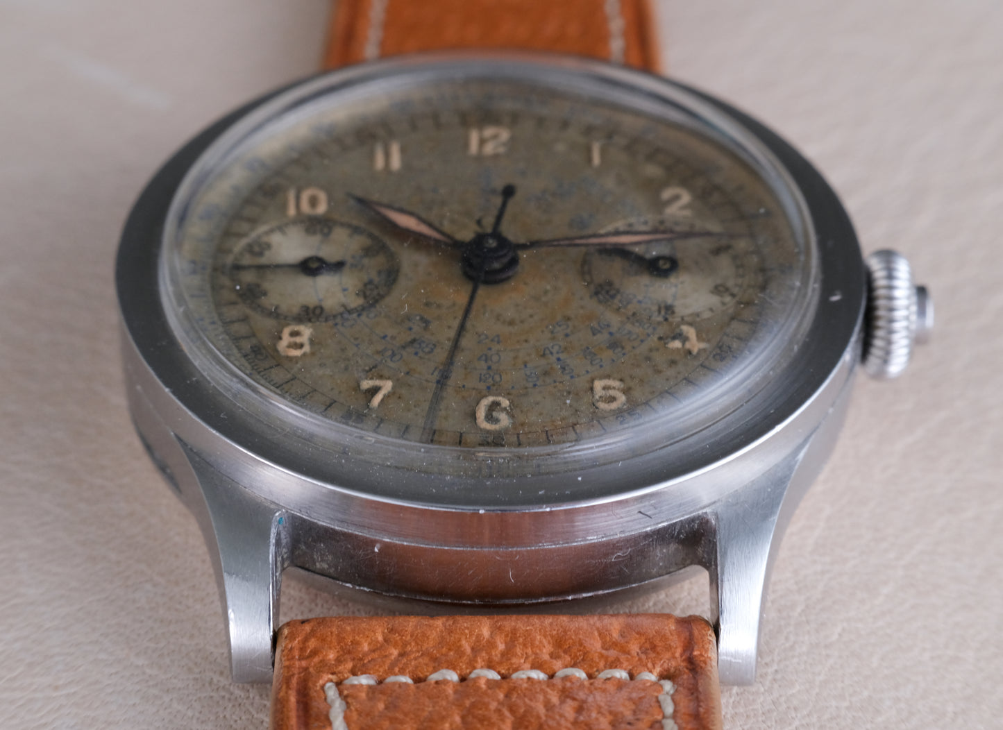 OMEGA Cal. 33.3 Monopusher Chronograph (1940)