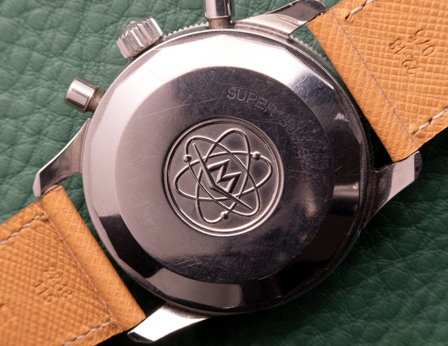 MOVADO Super Sub Sea Diver Reverse Panda Dial Chronograph 206-704-501 (c. 1960s)