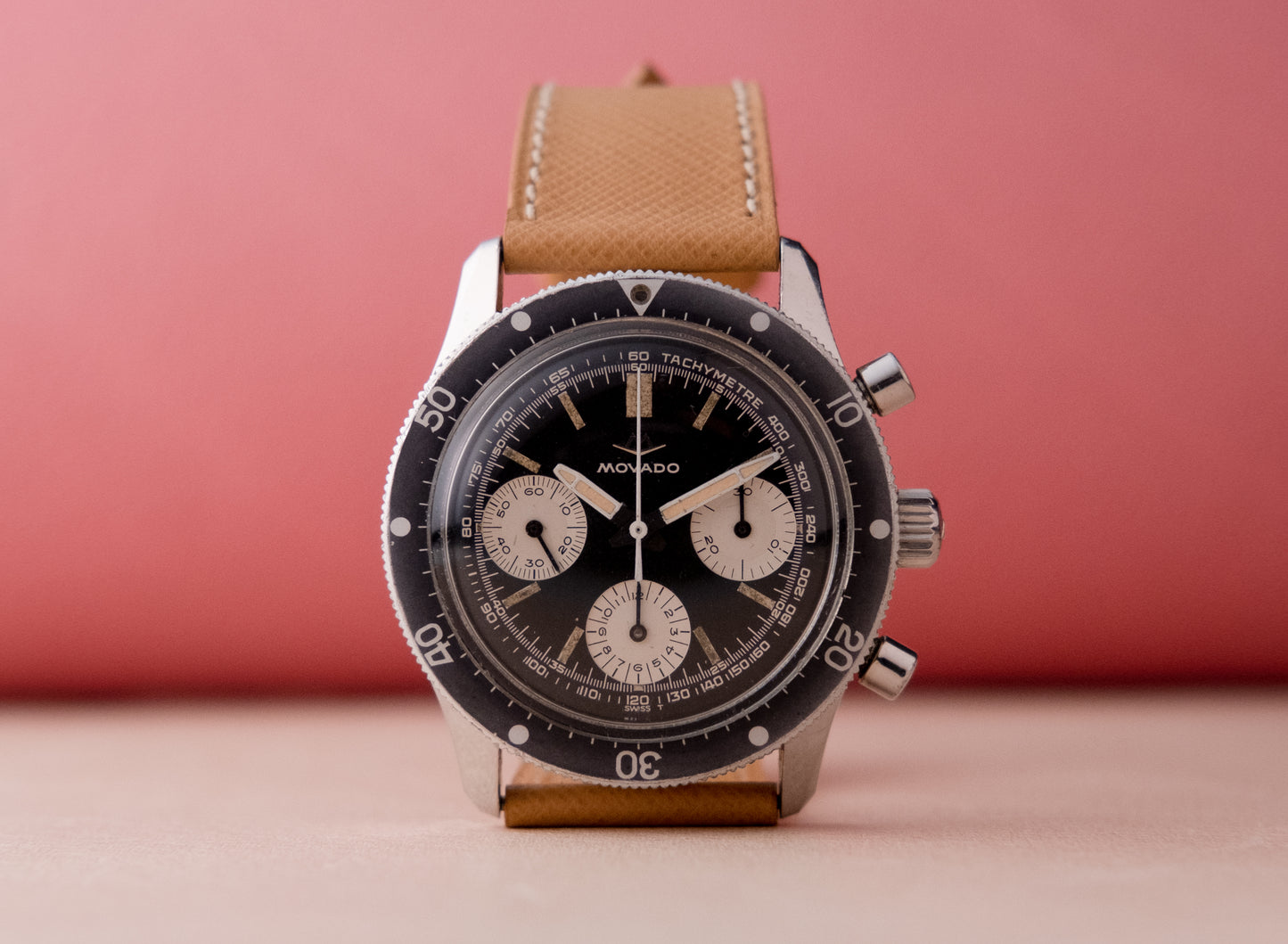 MOVADO Super Sub Sea Diver Reverse Panda Dial Chronograph 206-704-501 (c. 1960s)