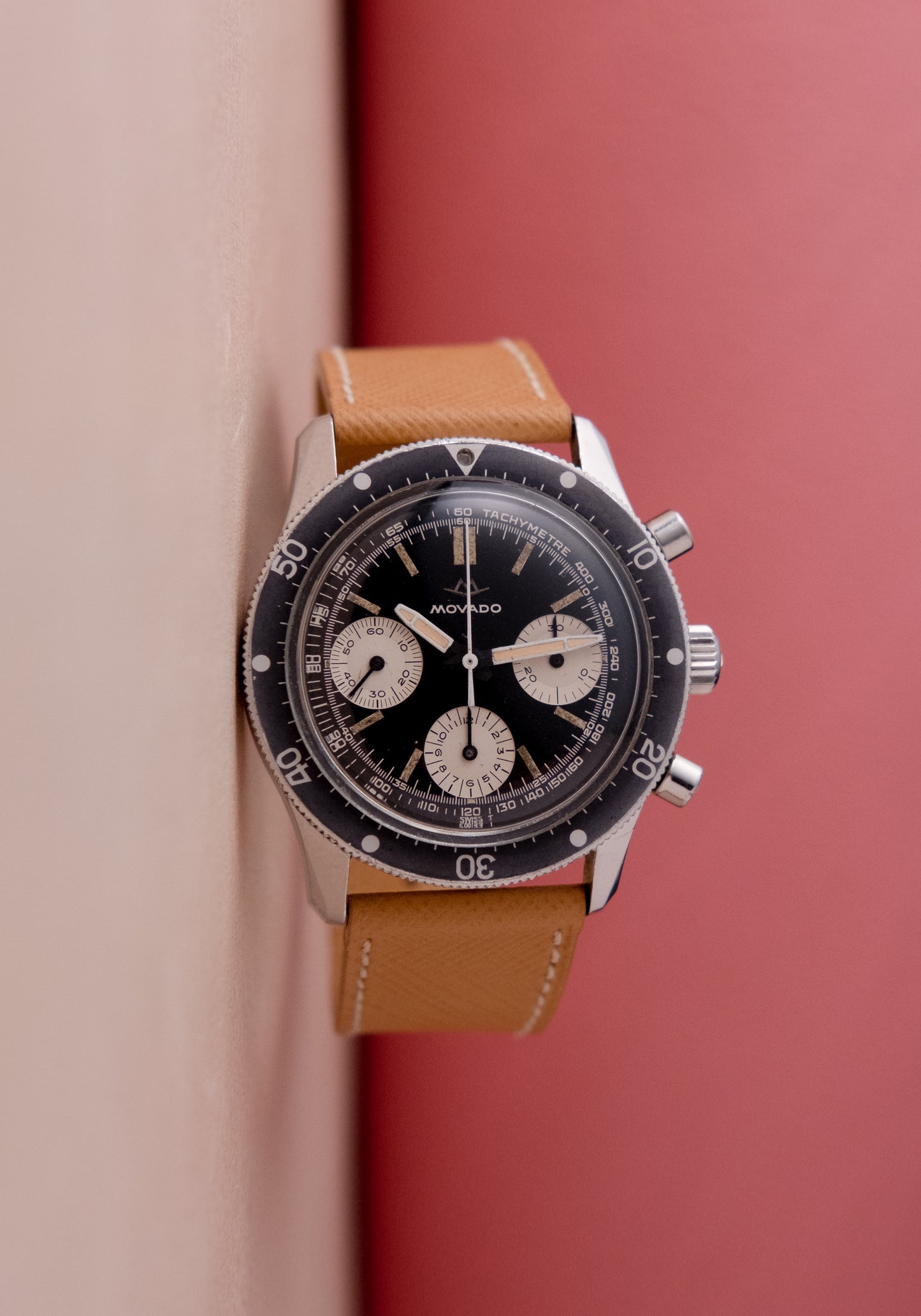 MOVADO Super Sub Sea Diver Reverse Panda Dial Chronograph 206-704-501 (c. 1960s)