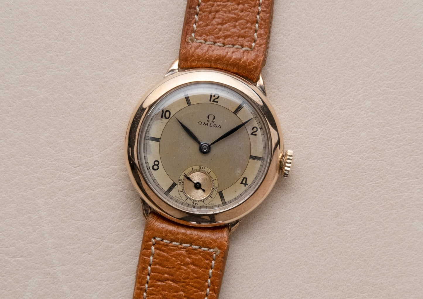 OMEGA Two Tone Sector Dial Art Deco 9ct Gold Cal. 26.5 SOB T2 (1937)