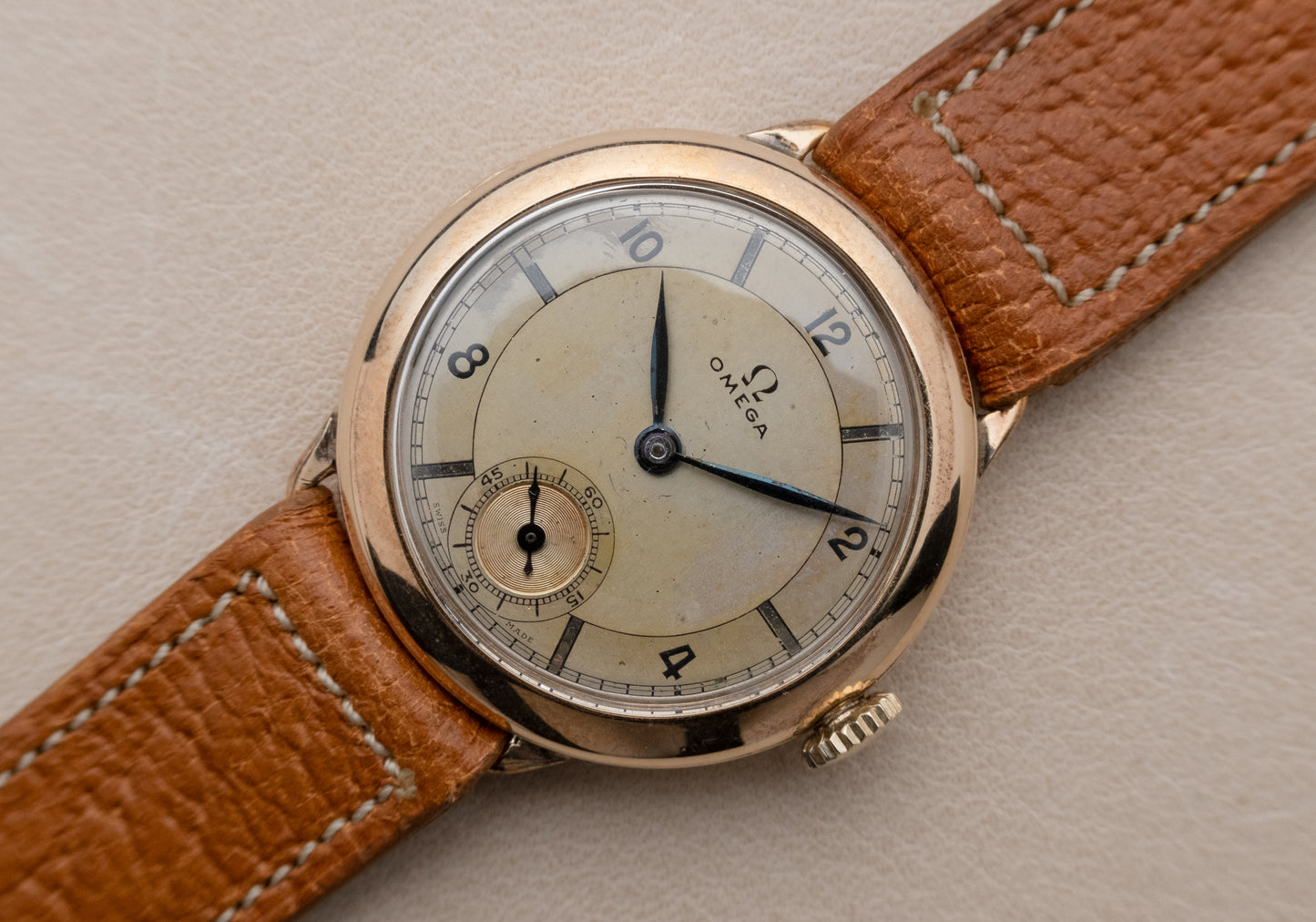 OMEGA Two Tone Sector Dial Art Deco 9ct Gold Cal. 26.5 SOB T2 (1937)