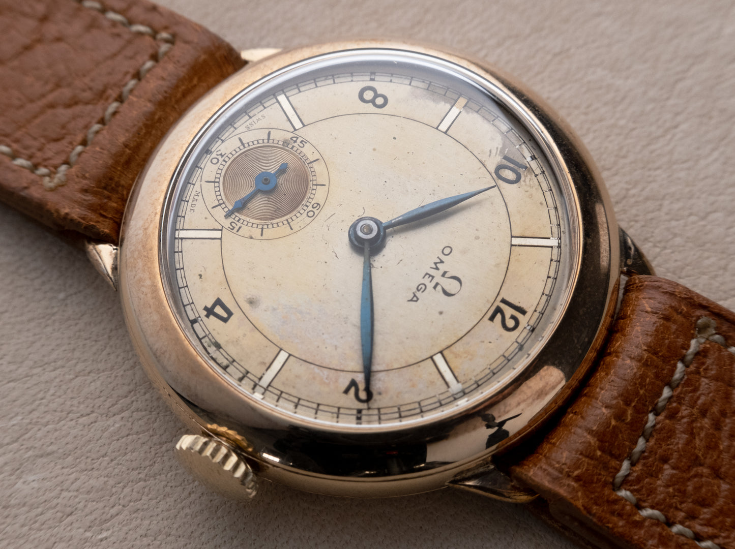 OMEGA Two Tone Sector Dial Art Deco 9ct Gold Cal. 26.5 SOB T2 (1937)