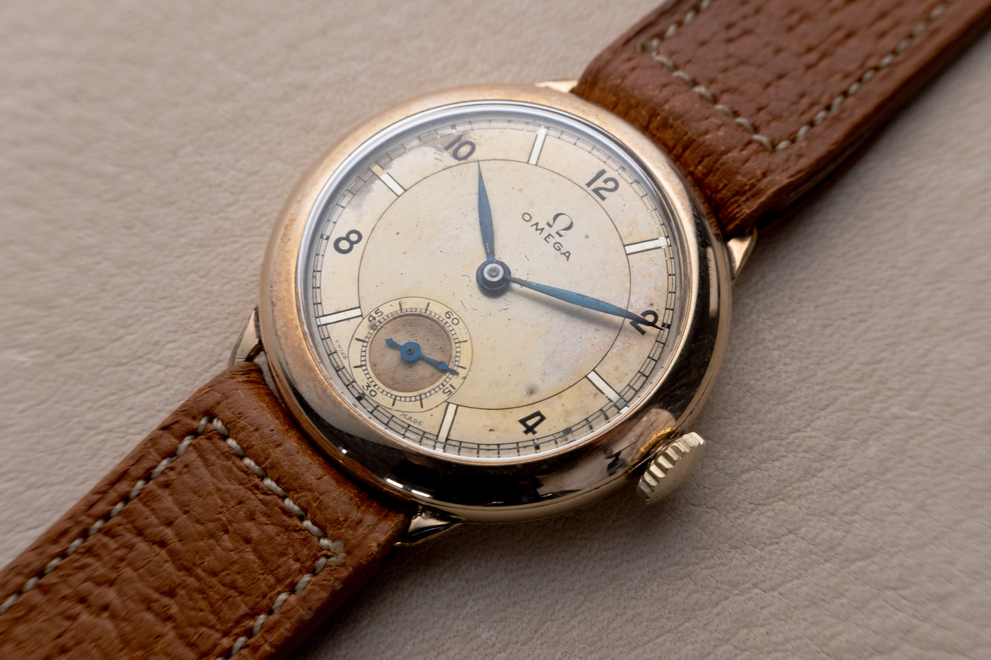 OMEGA Two Tone Sector Dial Art Deco 9ct Gold Cal. 26.5 SOB T2 (1937)