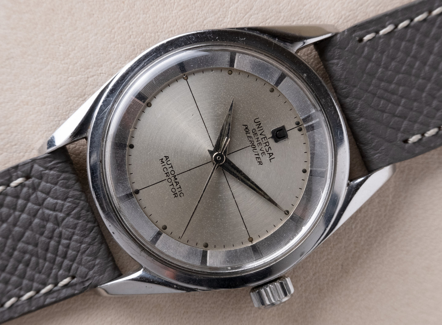 Universal Genève Polerouter Ref. 20357 Automatic Microrotor cal.215 (c. 1950s)