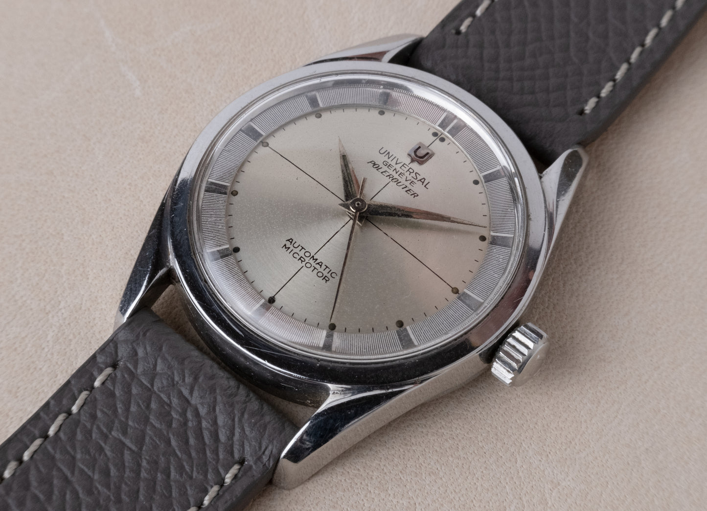 Universal Genève Polerouter Ref. 20357 Automatic Microrotor cal.215 (c. 1950s)