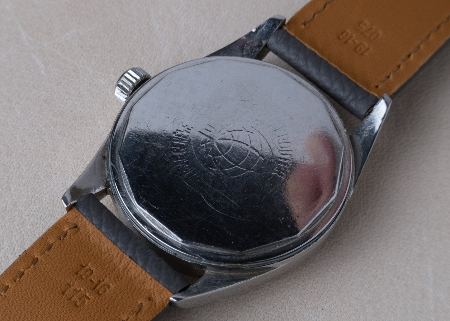 Universal Genève Polerouter Ref. 20357 Automatic Microrotor cal.215 (c. 1950s)