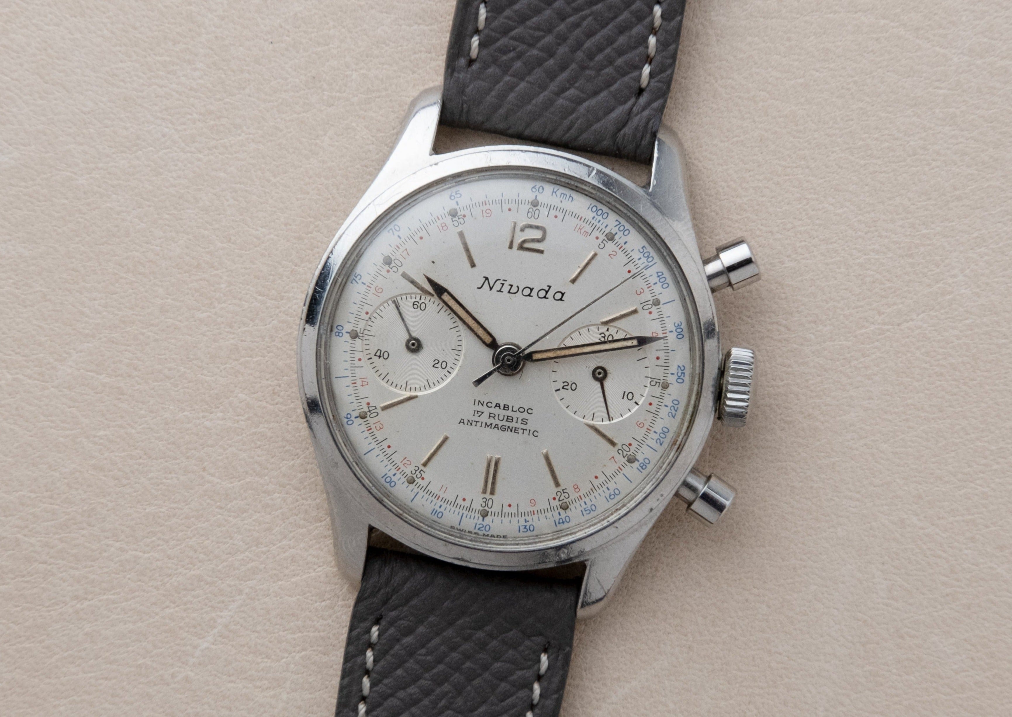 NIVADA Chronograph Ref. 531 c. 1960 Mann About Time
