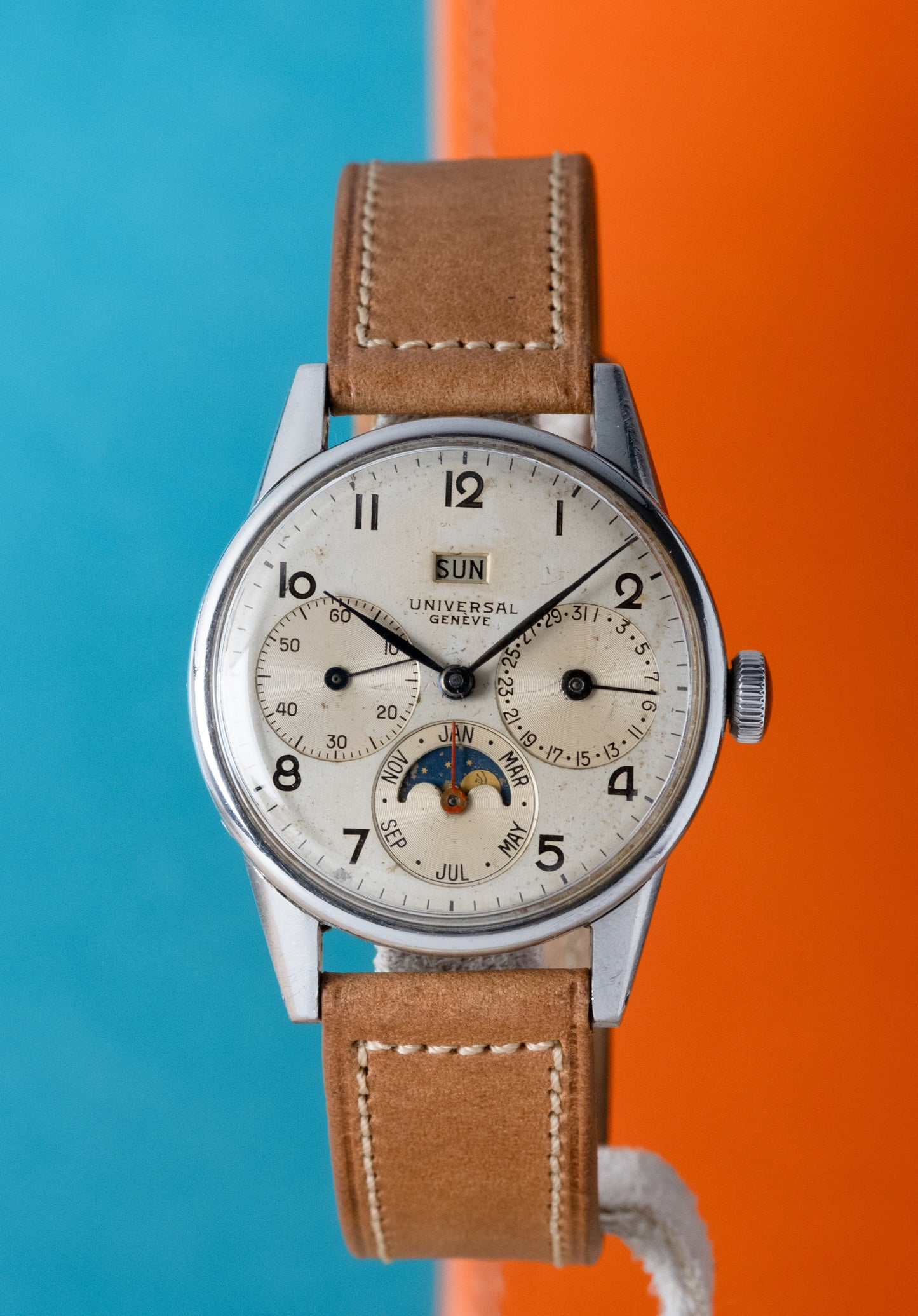 UNIVERSAL GENEVE Triple Calendar Moonphase Ref. 21308 Calibre 291 (1945)