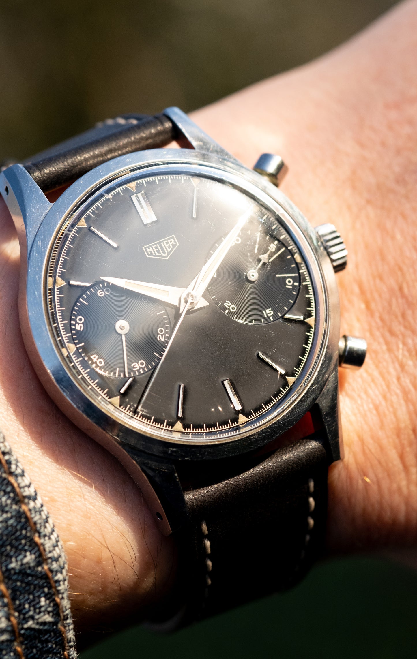 HEUER 3336N Big Eye Chronograph Gloss Black dial (c. 1955)