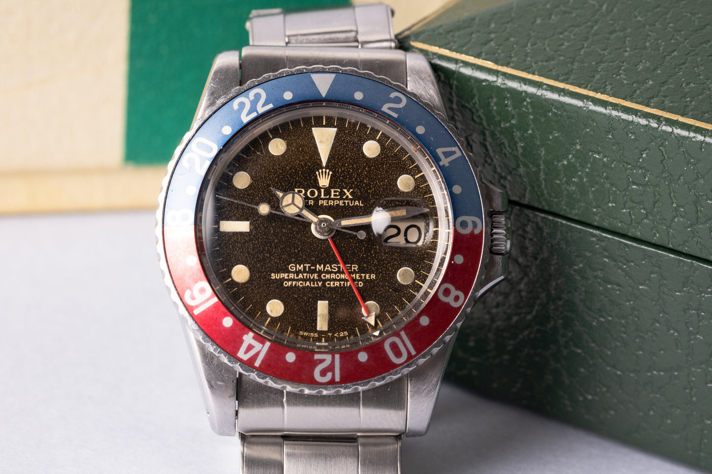 ROLEX GMT Master Ref. 1675 Gilt Gloss Tropical Dial (1966)