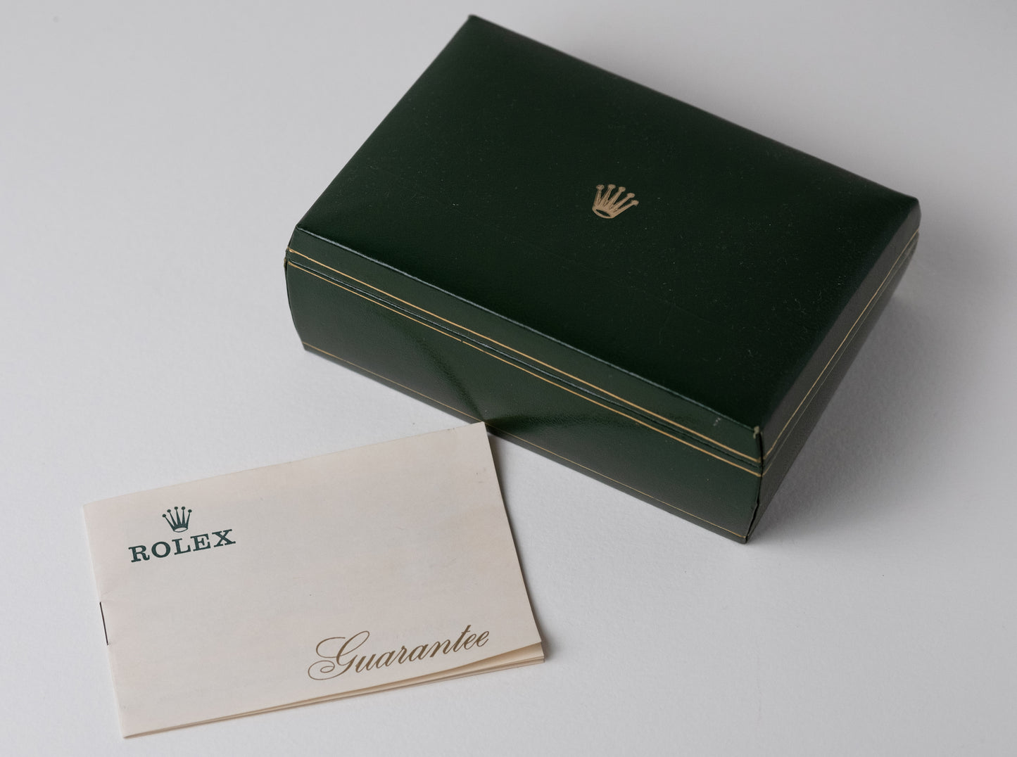 ROLEX Oyster Perpetual Date ref. 1500 RARE Long Index Blue Dial Box + Guarantee (1971)