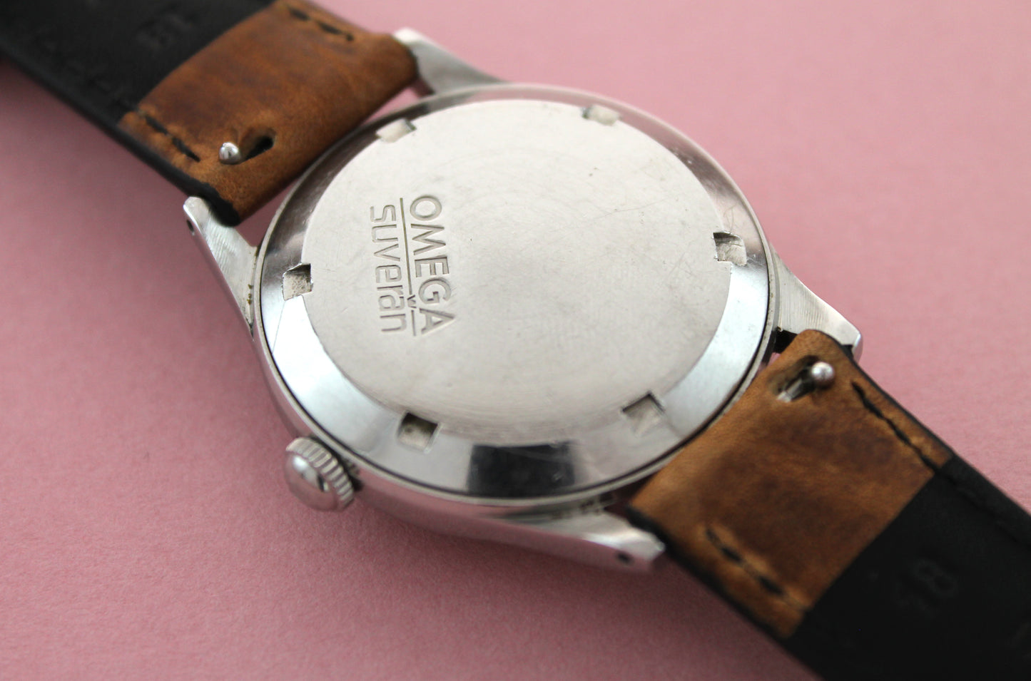 OMEGA Suveran Ref 2425 Calibre 30T2 (1945)