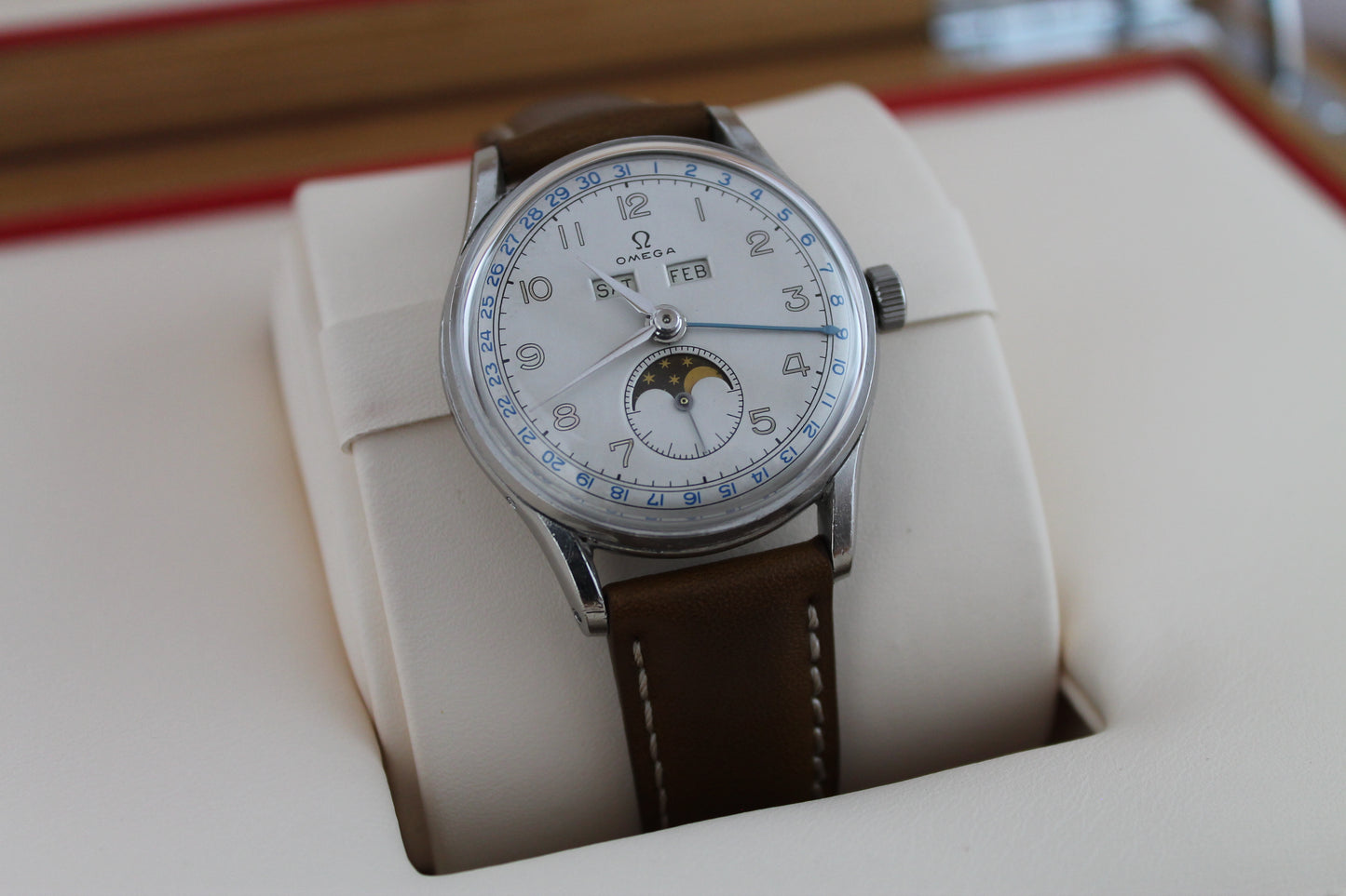 OMEGA Cosmic Triple Calendar Moonphase Ref 2471/1 (1948)