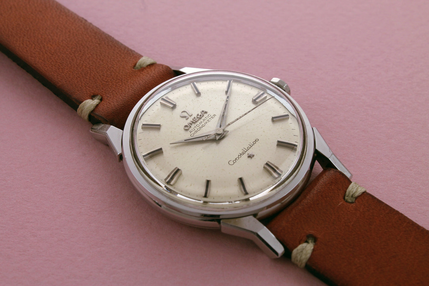 Omega Automatic Chronometer Constellation "Dog Leg" Lugs (1961)