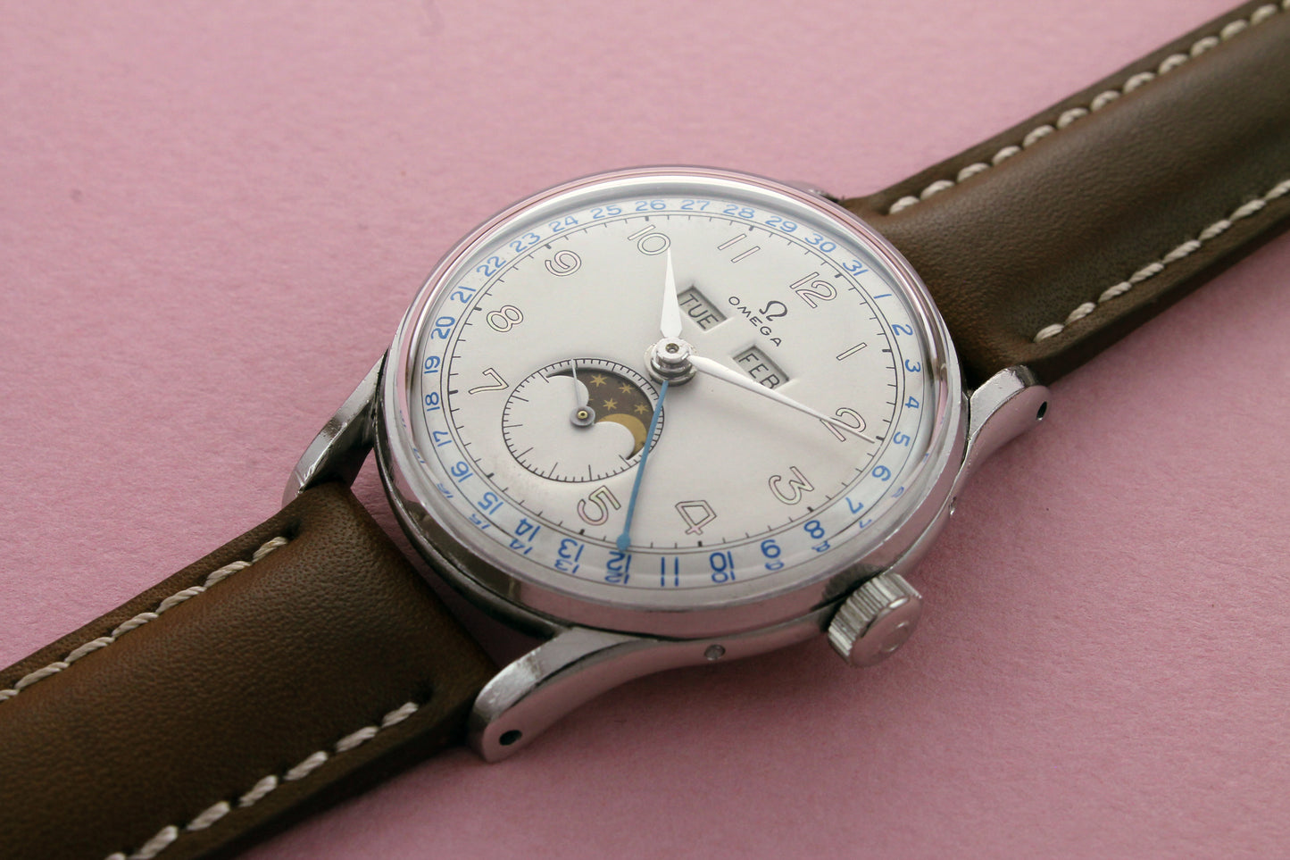 OMEGA Cosmic Triple Calendar Moonphase Ref 2471/1 (1948)