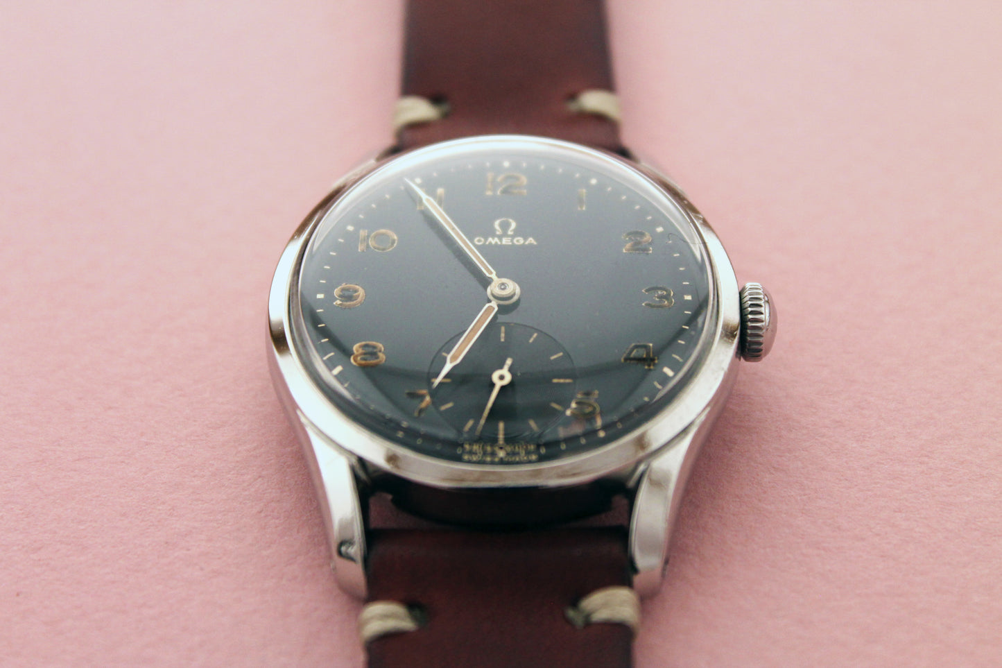 OMEGA Ref 2639 Black Dial Sub Second (1951)