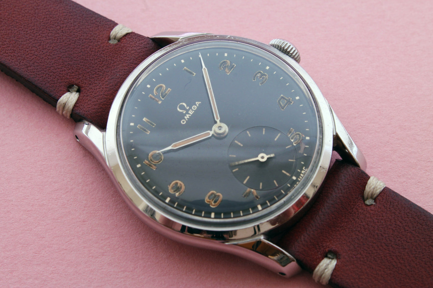 OMEGA Ref 2639 Black Dial Sub Second (1951)