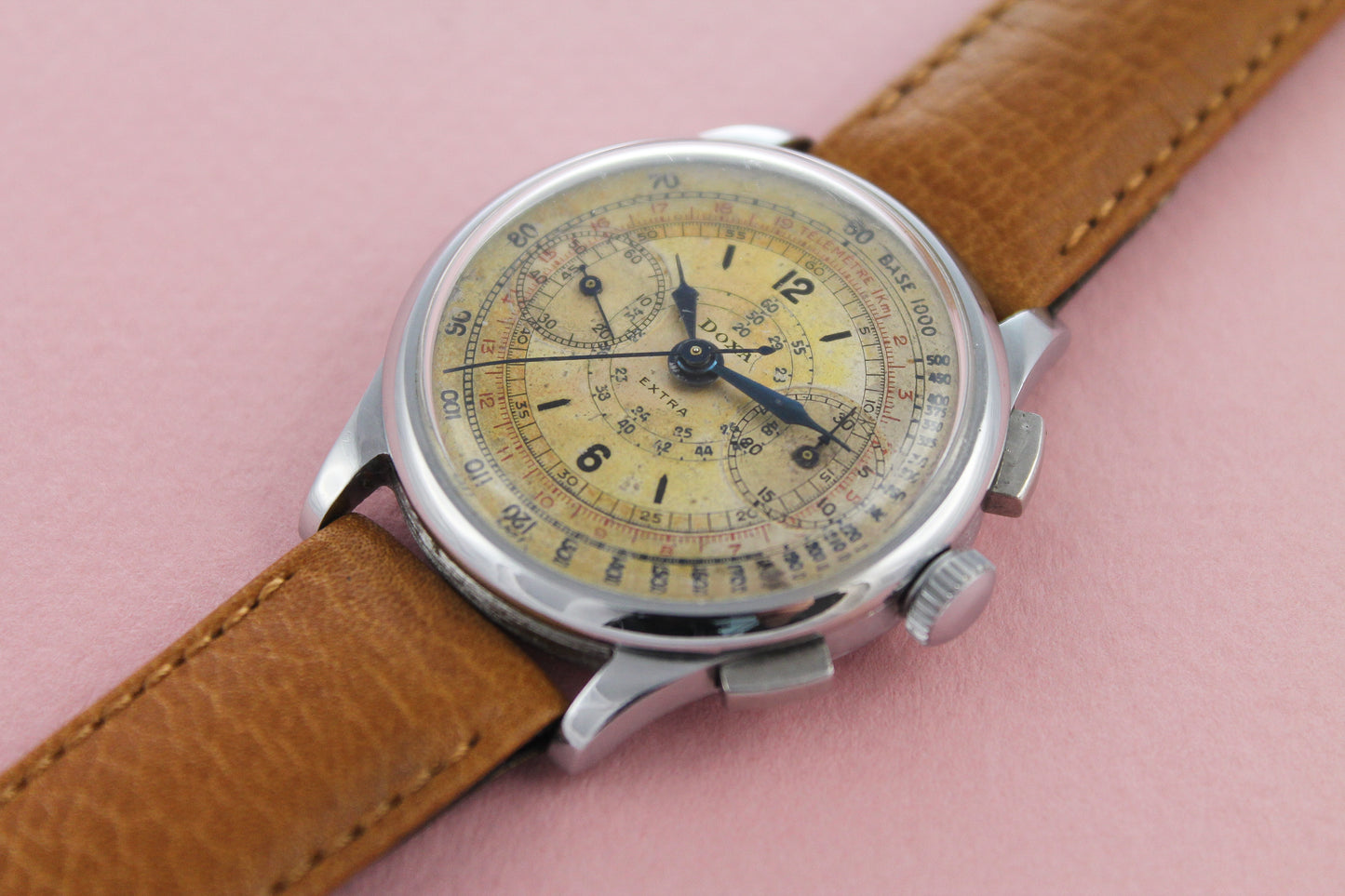 DOXA Chronograph (c.1945)