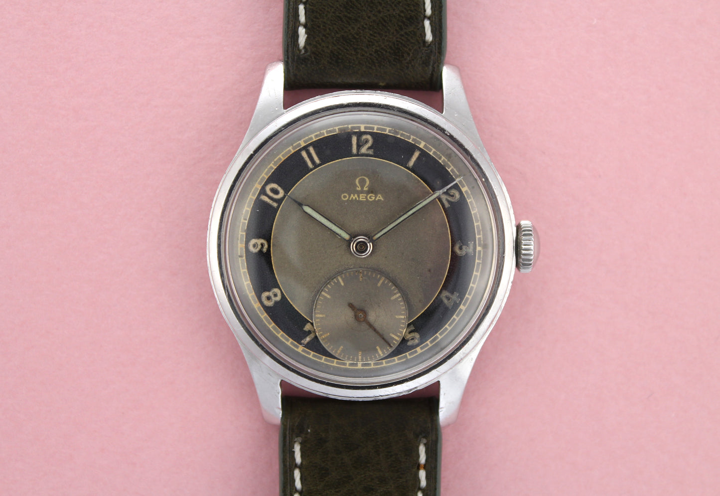 OMEGA Bullseye Two-Tone Sub-Second Calibre 30T2 (1946)