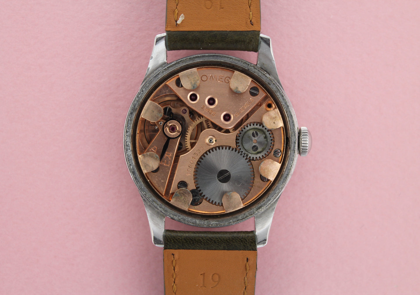 OMEGA Bullseye Two-Tone Sub-Second Calibre 30T2 (1946)