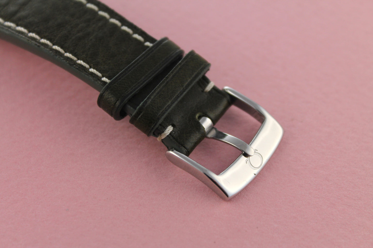 OMEGA Bullseye Two-Tone Sub-Second Calibre 30T2 (1946)