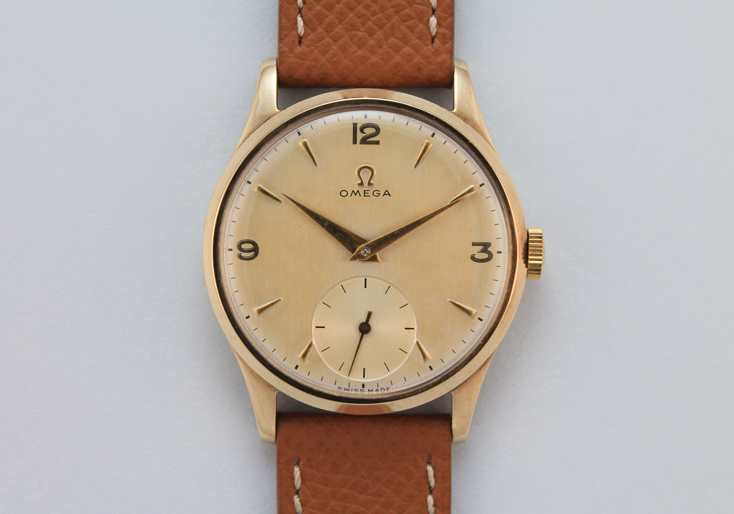 OMEGA 9 Carat Gold Calibre 265 Sub Second (1950)
