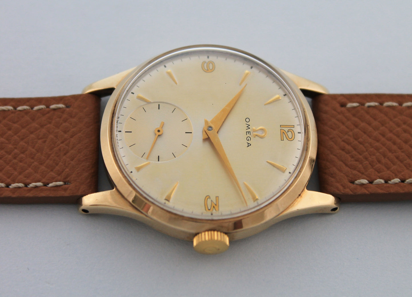 OMEGA 9 Carat Gold Calibre 265 Sub Second (1950)