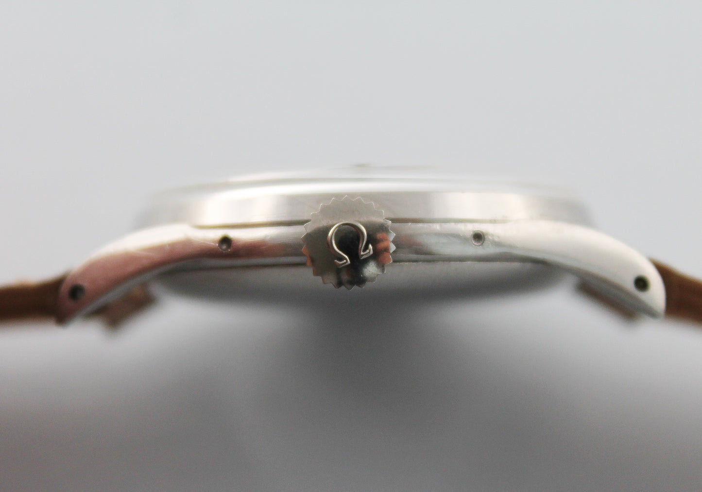 OMEGA Cosmic Triple Calendar Moonphase Ref 2471/1 (1946)