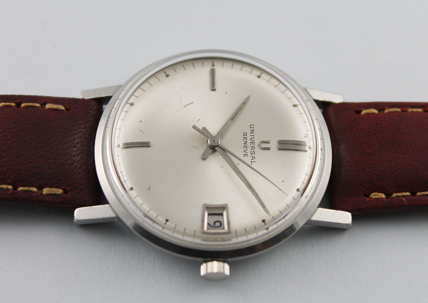 UNIVERSAL GENEVE Ref 1107 Calendar (c. 1960’s)