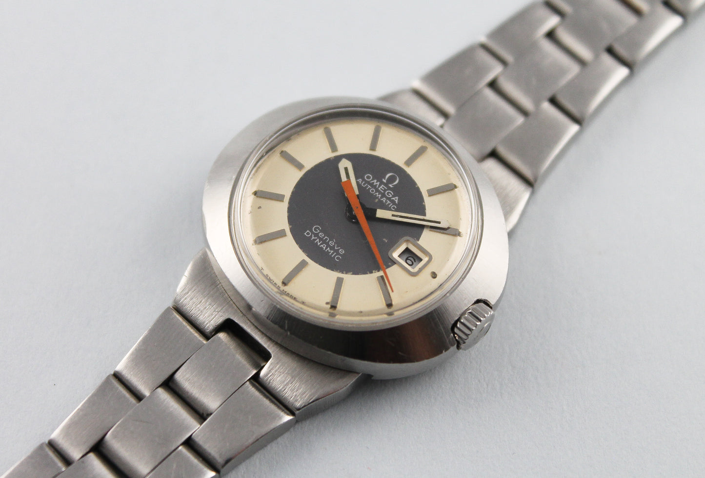 OMEGA Geneve Dynamic Ladies Watch Ref. 566.015  w / original box (1970)