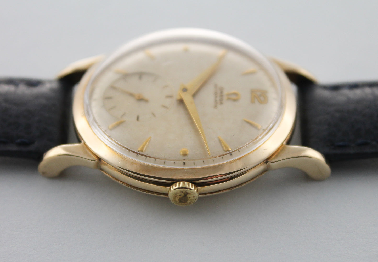 OMEGA 9k Gold Sub Second (1949)