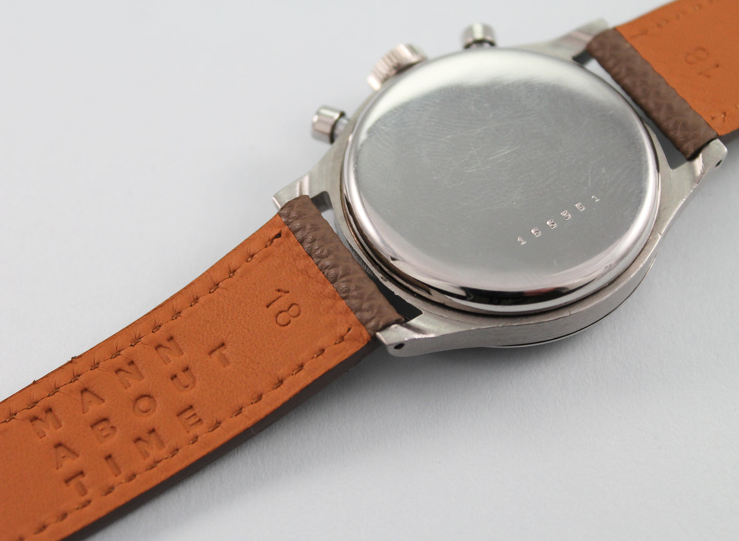 WYLER "Clamshell" Chronograph (c. 1948)